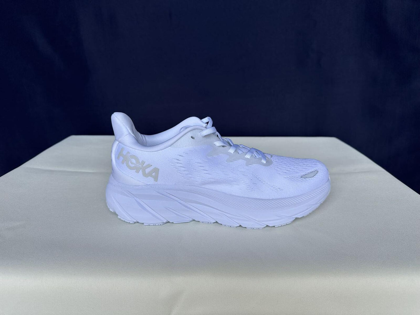 Size 8.5B- Hoka Women Clifton 8 White/White Run Sneakers Shoes