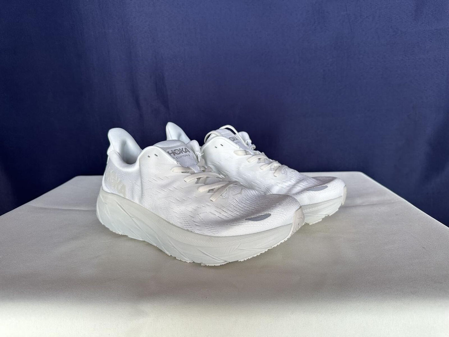 Size 10.5B - Hoka Women Clifton 8 White/White Run Sneakers Shoes
