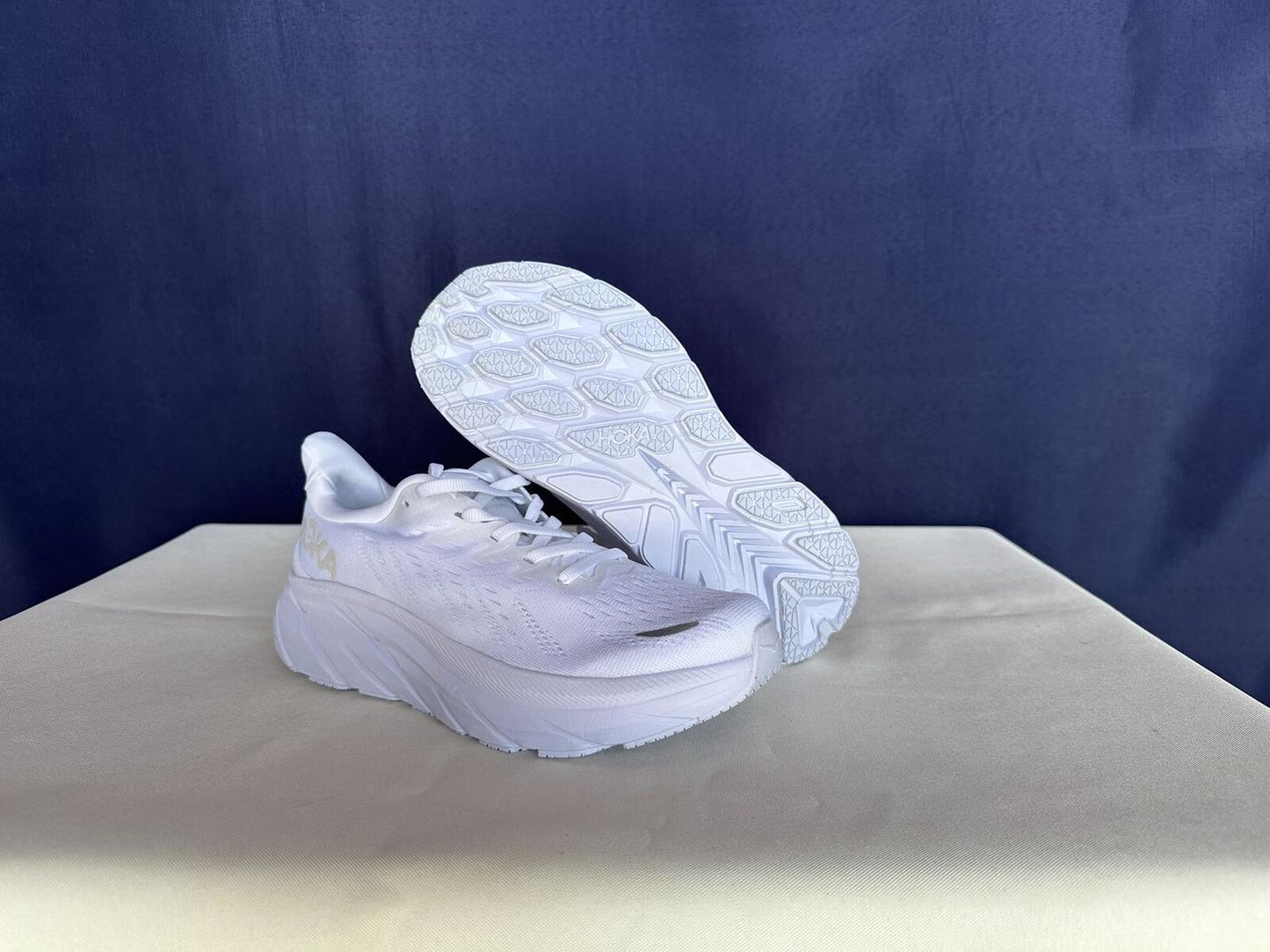 Size 6B - Hoka Women Clifton 8 White/White Run Sneakers Shoes
