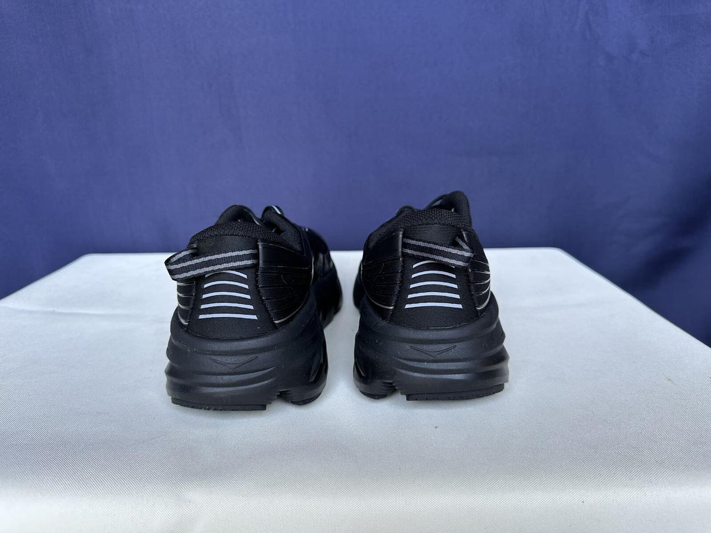 Size 9.5- Hoka Women Bondi 7 Black Black Running Shoes Sneakers
