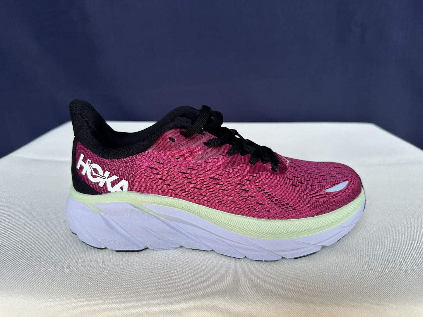 Size 6B- Hoka Women Bondi 8 Ibis Rose Trainer Sneakers Shoes