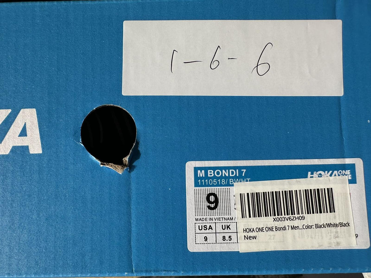 Size 9- Hoka Men Bondi 7 Black White Trainer Shoes Sneakers