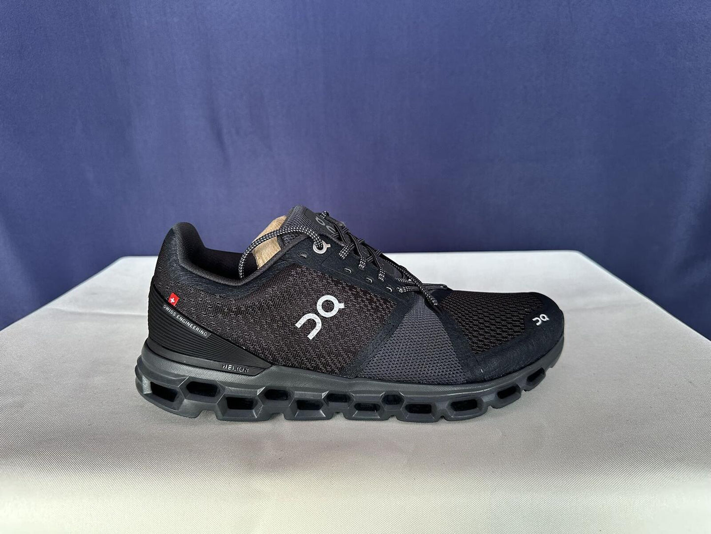Size 9.5 - On Running Mens Cloudstratus Black Shadow Trainer Sneakers Shoes