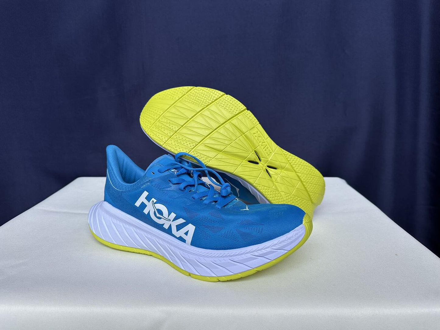 Size 10.5D - Hoka Men Carbon X 2 Diva Blue/Cirtus Sneakers Shoes