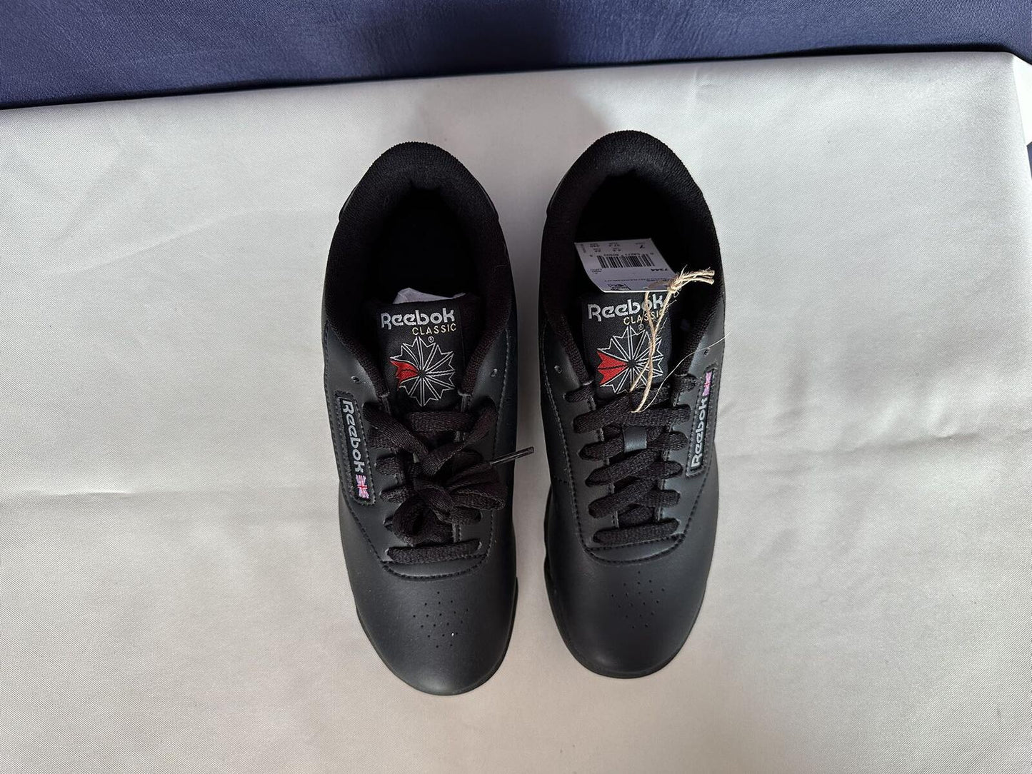 Size 7 - Women reebok Shoes