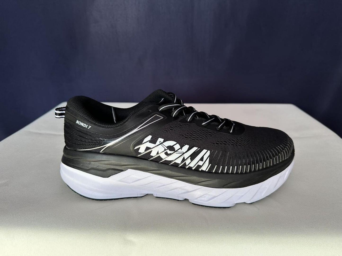 Size 10.5D - Hoka Men Carbon X 2 Blue Flower/Luminary Green