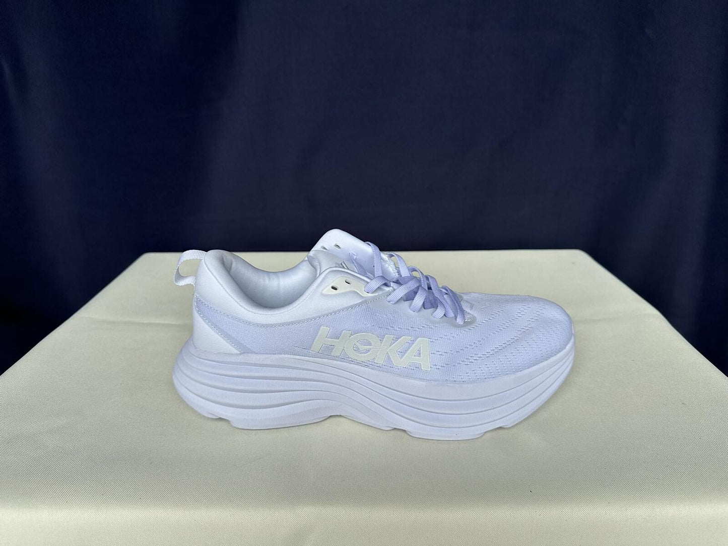 Size 10.5D- Hoka Men Bondi 8 White White Sneakers Shoes