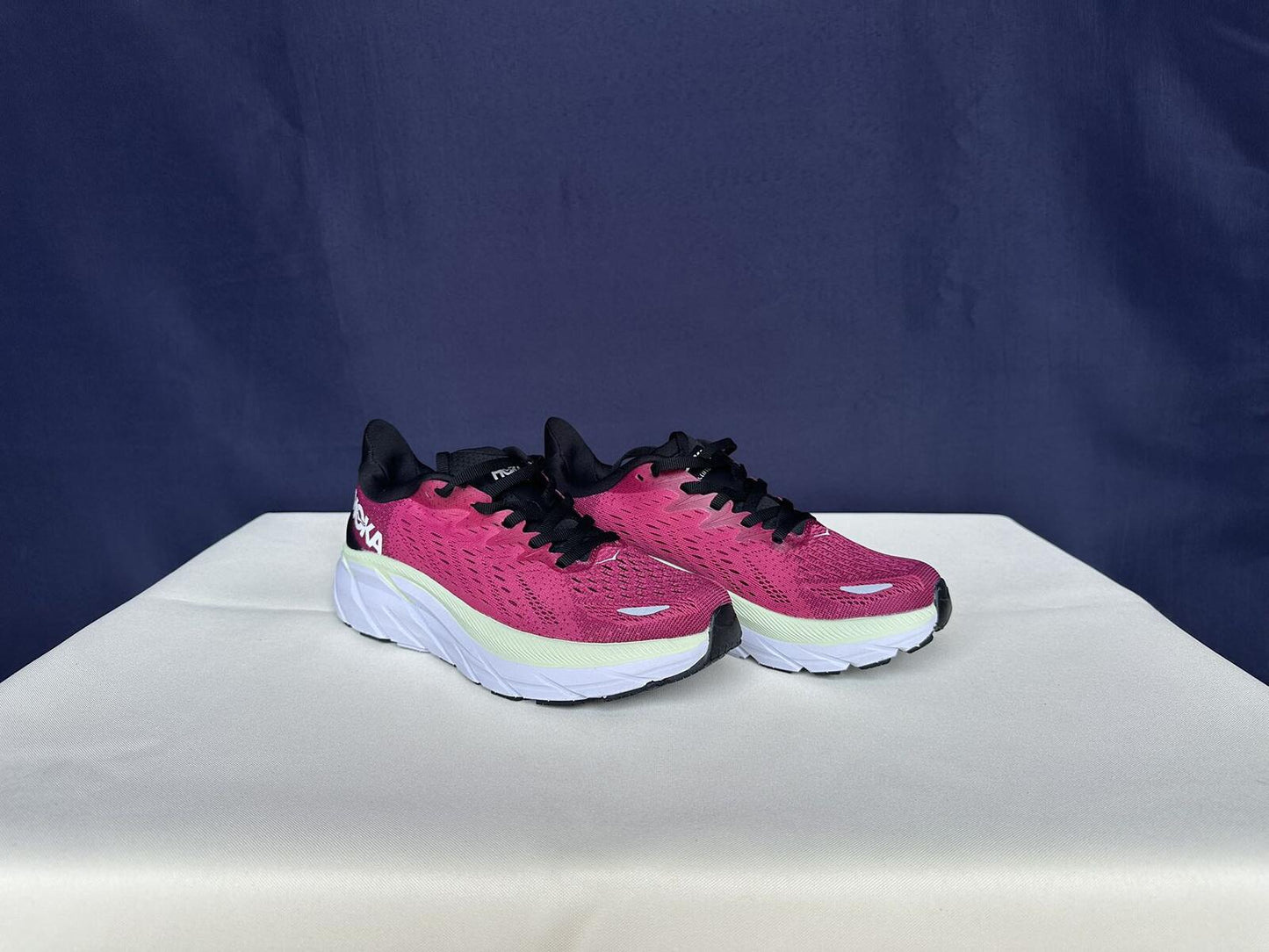 Size 6B- Hoka Women Bondi 8 Ibis Rose Trainer Sneakers Shoes