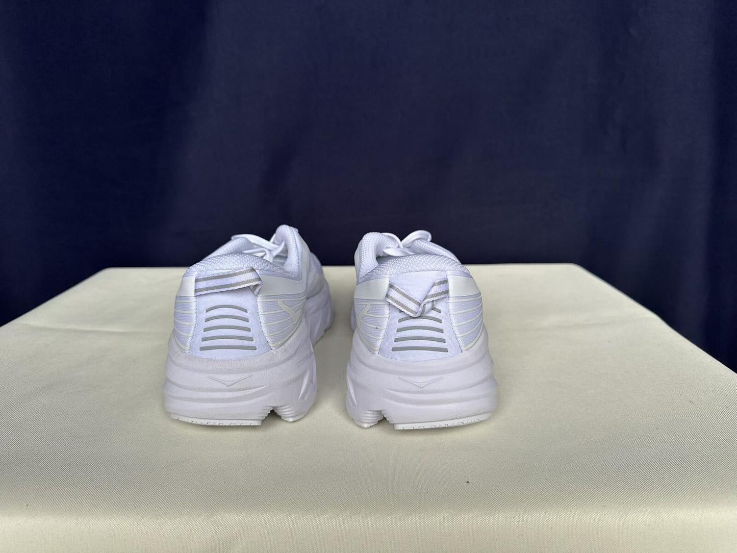 Size 8.5- Hoka Women Bondi 7 White White Trainer Sneakers Shoes