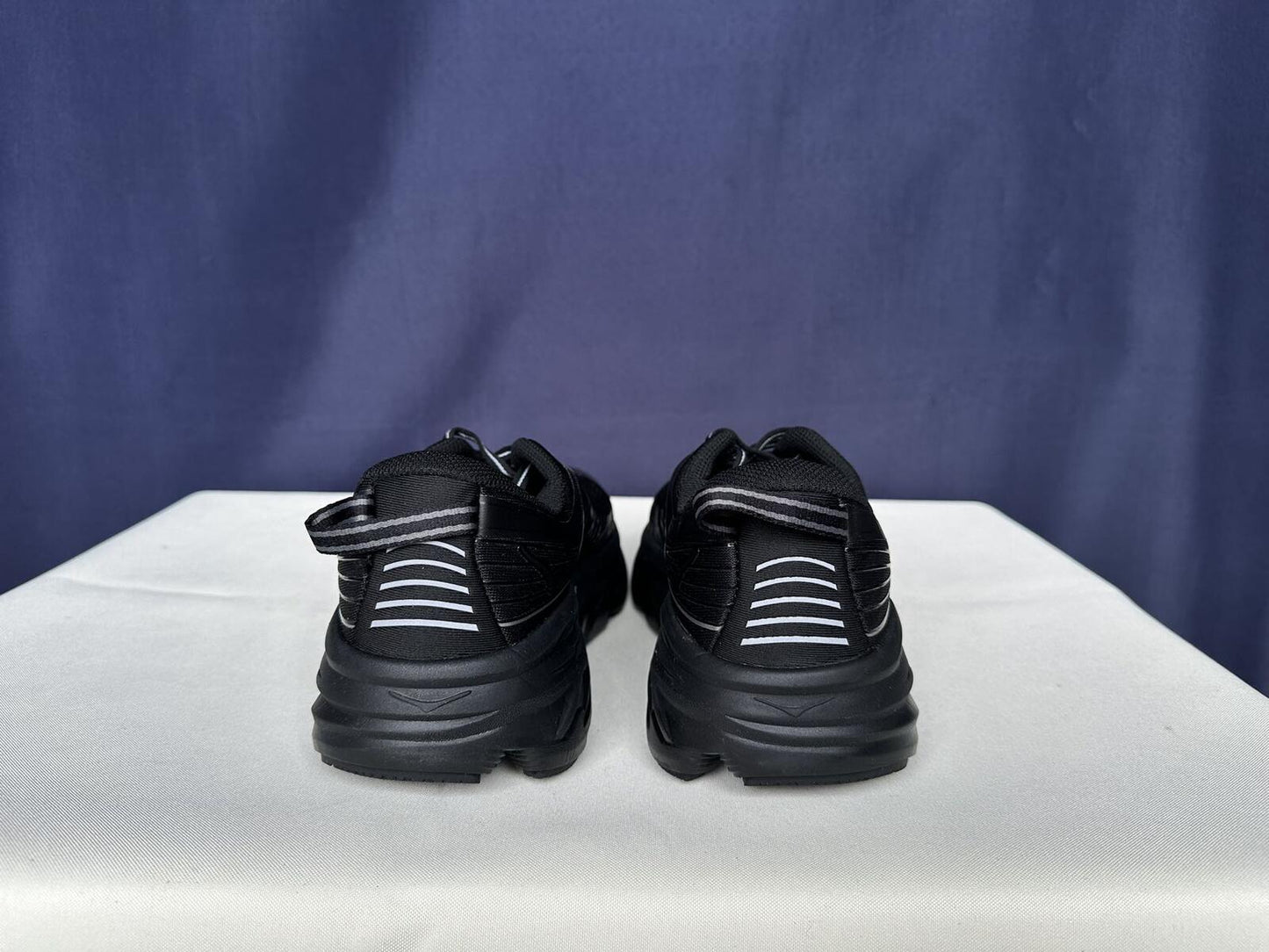 Size 10 - Hoka Women Bondi 7 Black Black Running Shoes Sneakers