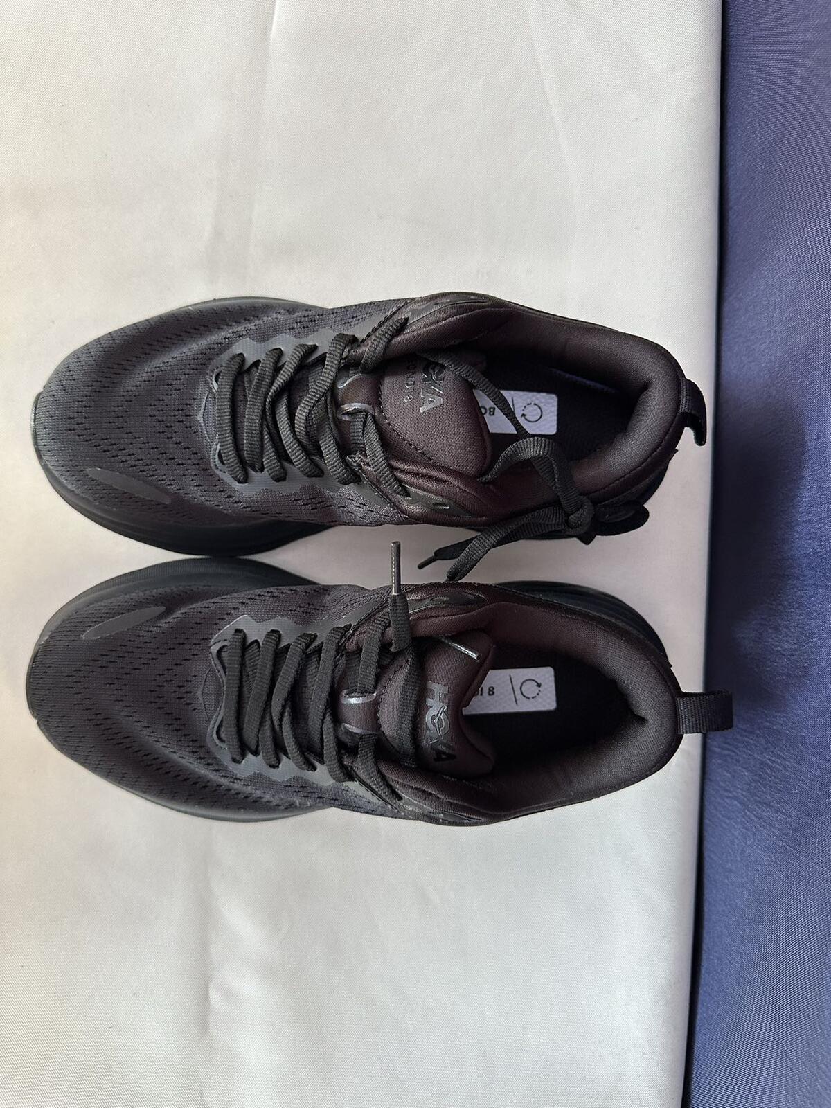 Size 6B - Hoka Women Bondi 8 Black Running Shoes Sneakers