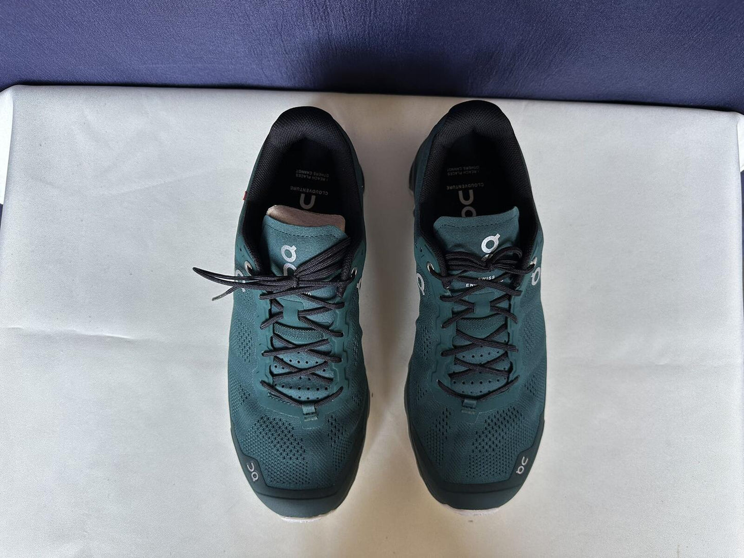 Size 10- On Running Men Green Trainer Running Shoes Sneakers