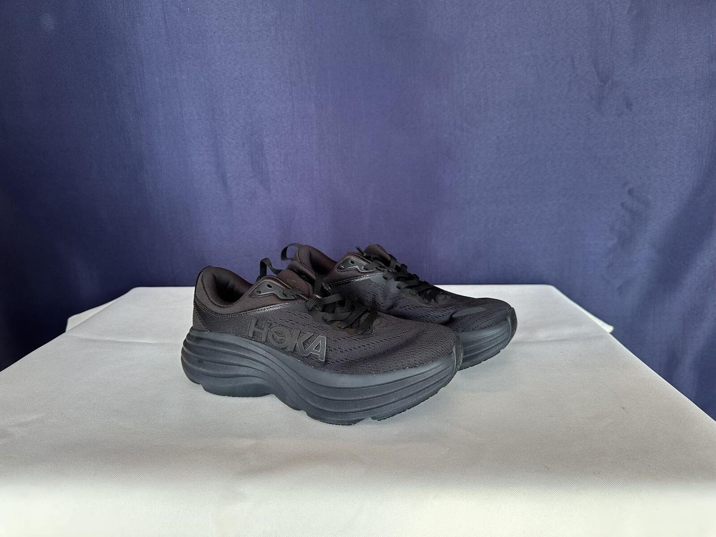 Size 6B - Hoka Women Bondi 8 Black Running Shoes Sneakers