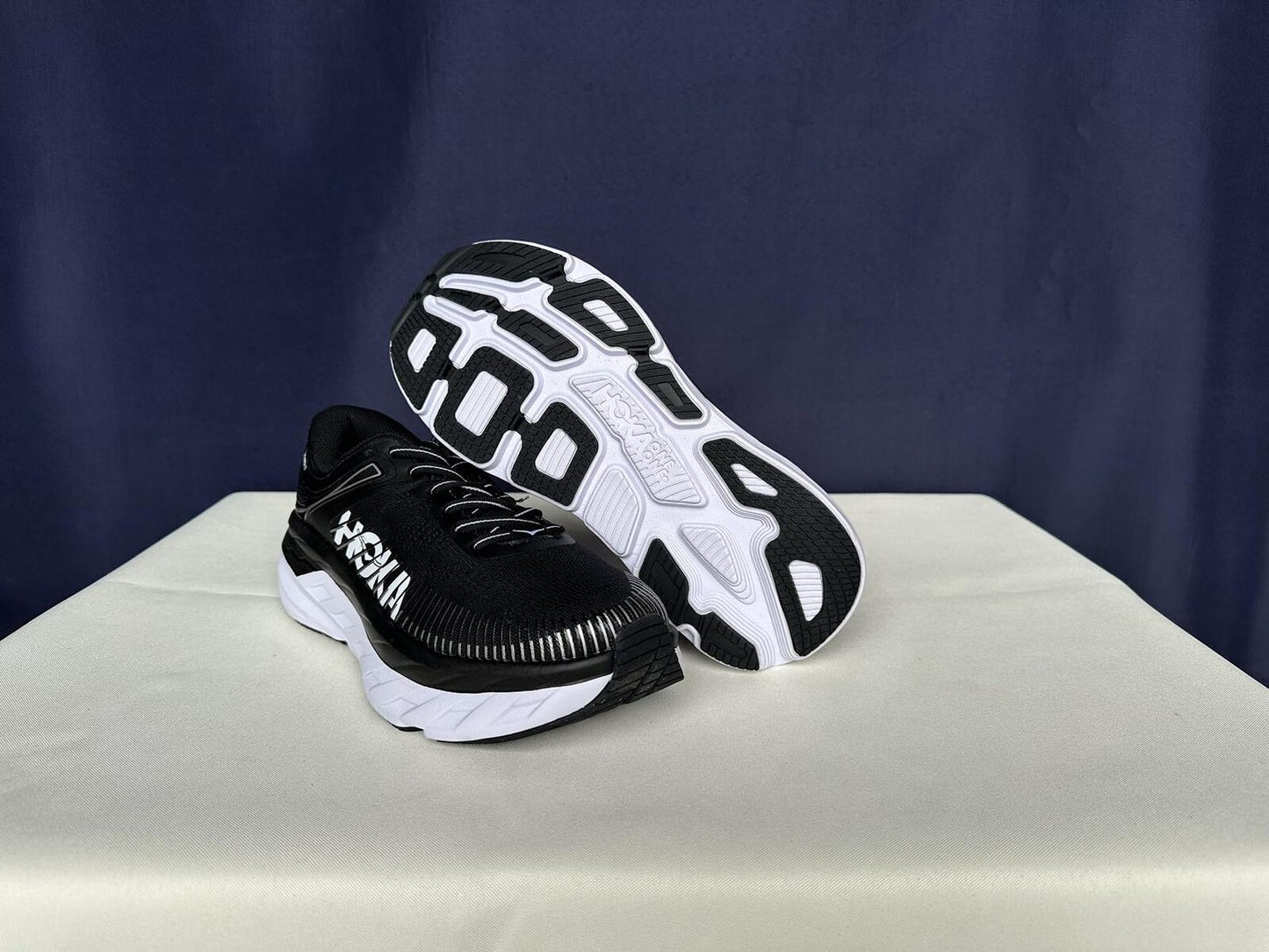 Size 9- Hoka Women Bondi 7 Black White Trainer Shoes Sneakers