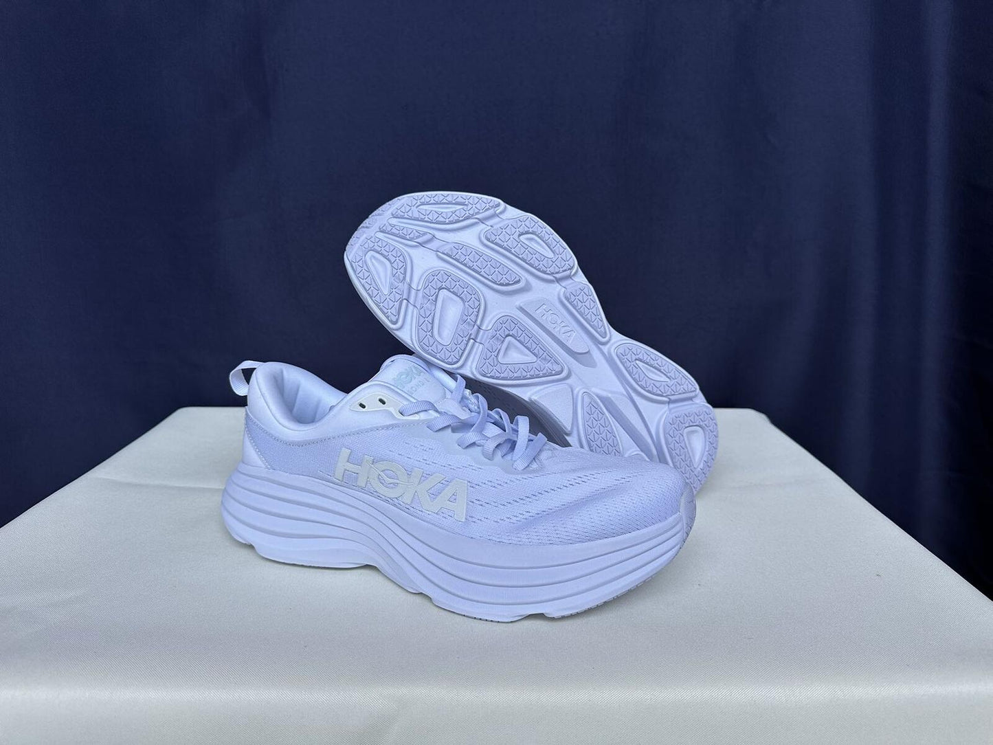 Size 10.5D - Hoka Men Bondi 8 White White Sneakers Shoes