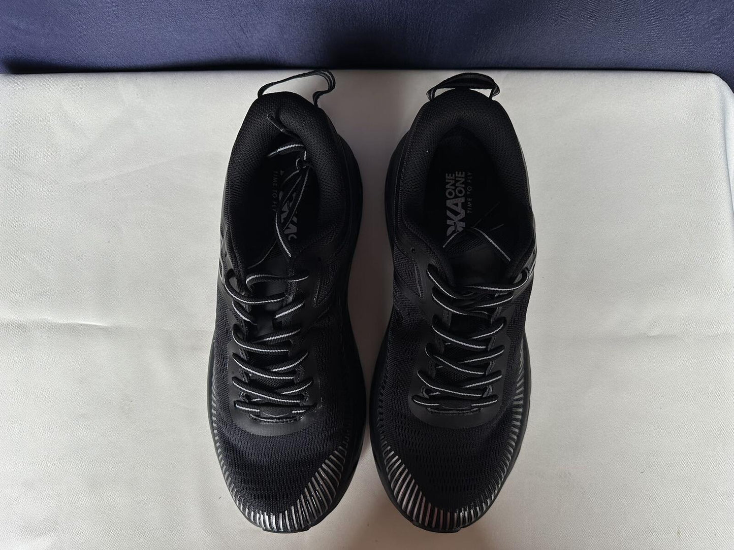 Size 10.5 - Hoka Women Bondi 7 Black Black Running Shoes Sneaker
