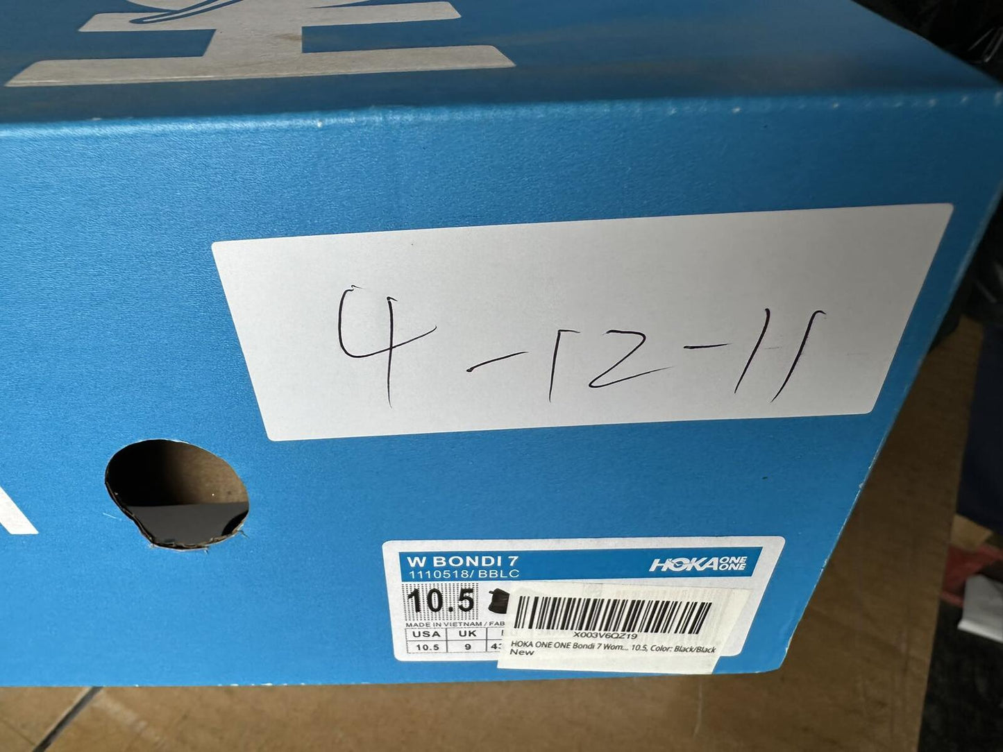 Size 10.5 - Hoka Women Bondi 7 Black Black Running Shoes Sneaker