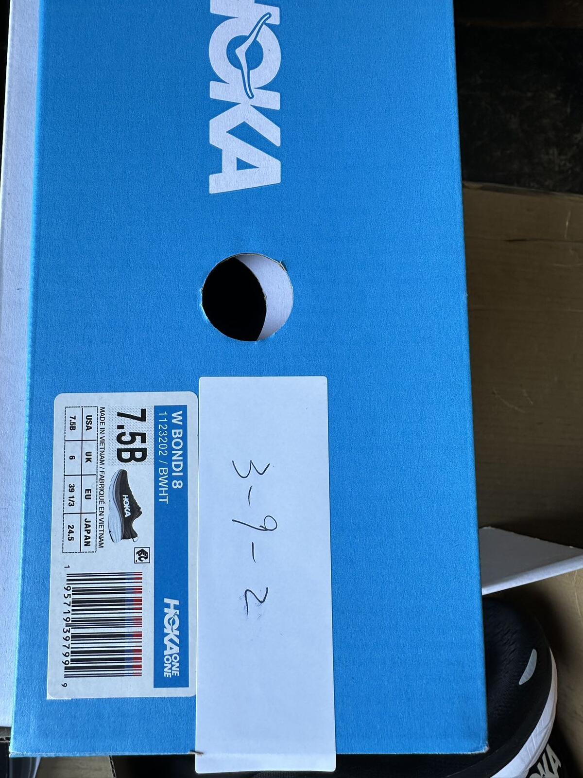 Size 7.5B- Hoka Women Bondi 8 Black White Sneakers Shoes